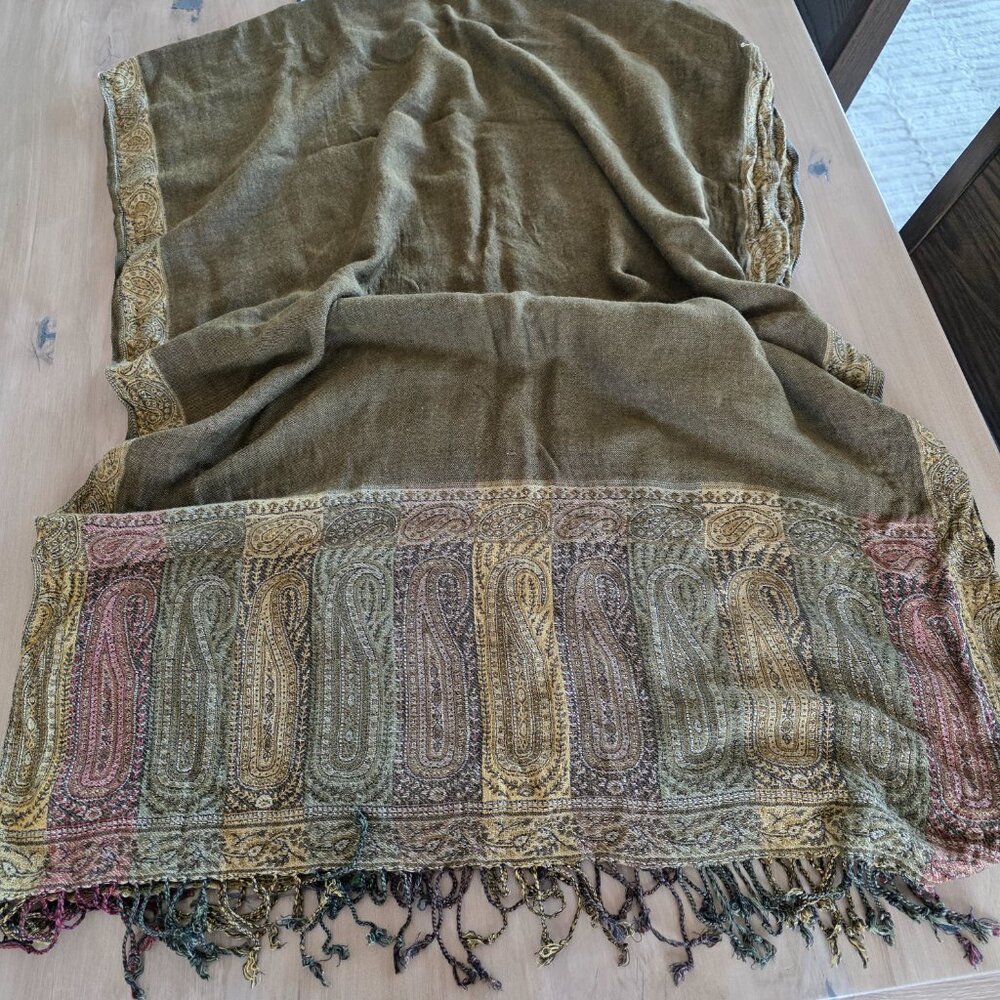 Scarf/Wrap - Picture 3 of 6